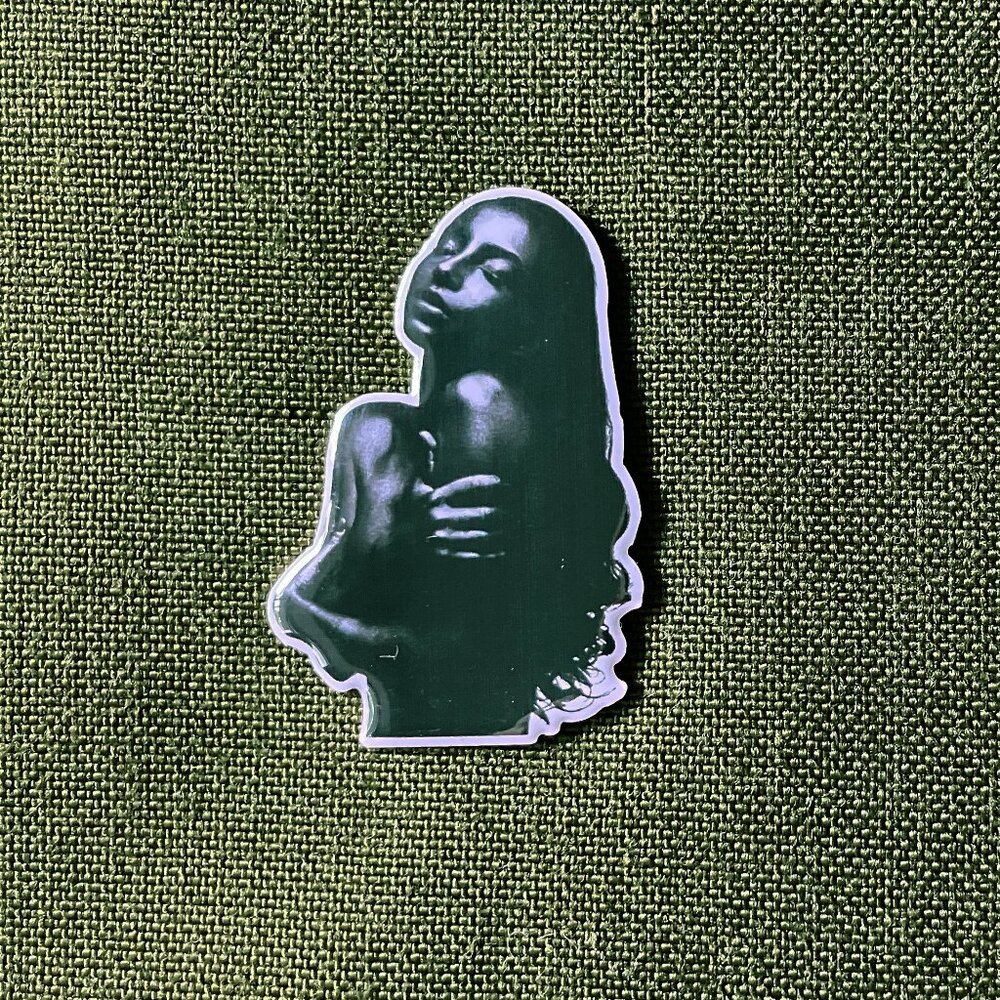 Sade 'Love Deluxe' - offset printed pin